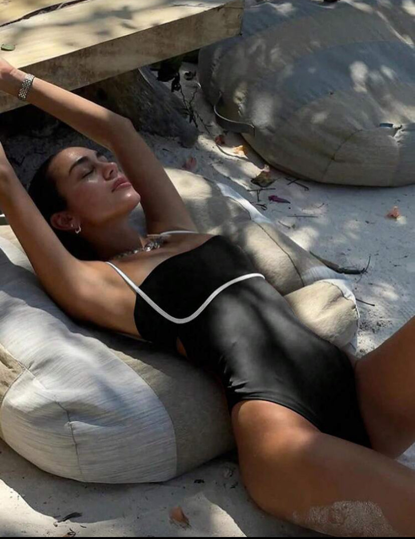 Traje de baño elegante F26XY010