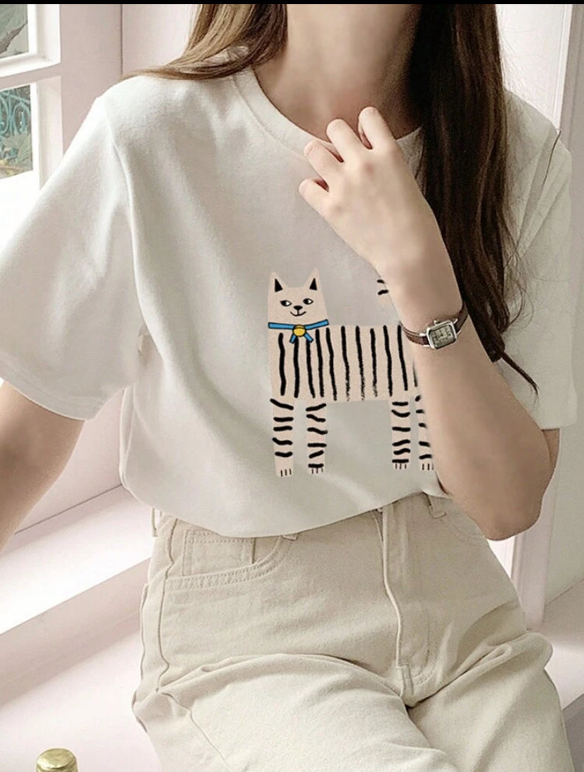 Camiseta con estampado de lindo gato A25PL02