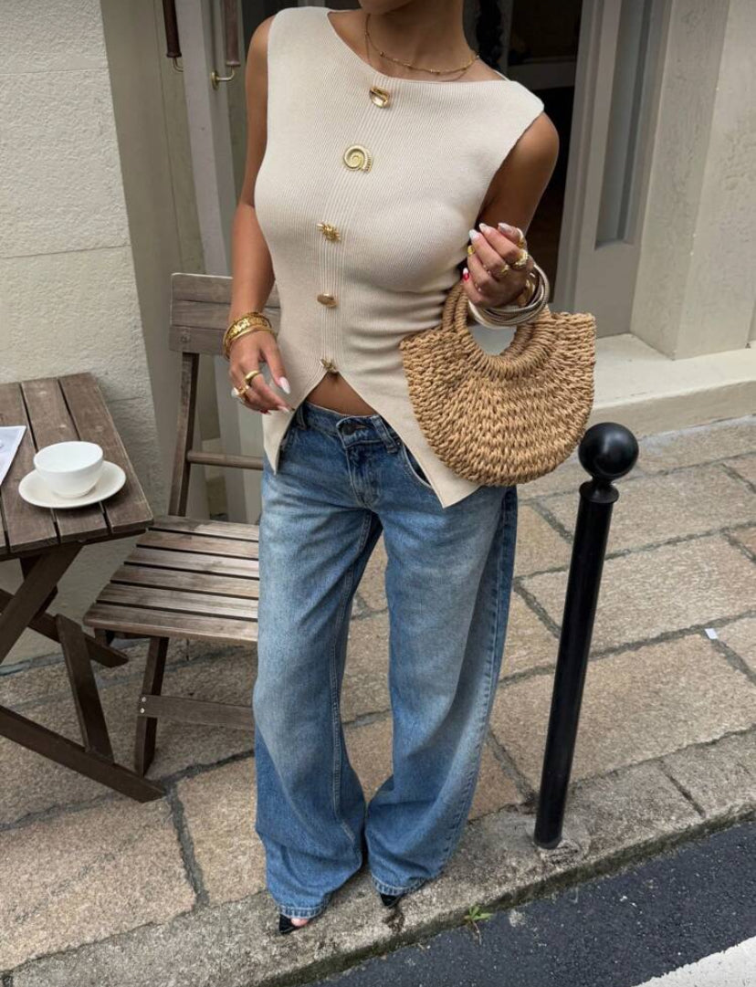 Top sin mangas con detalle de hebilla N25WR02