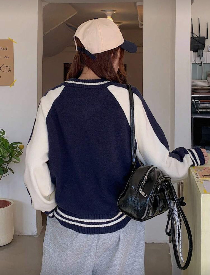 Cárdigan con contraste F26YA07