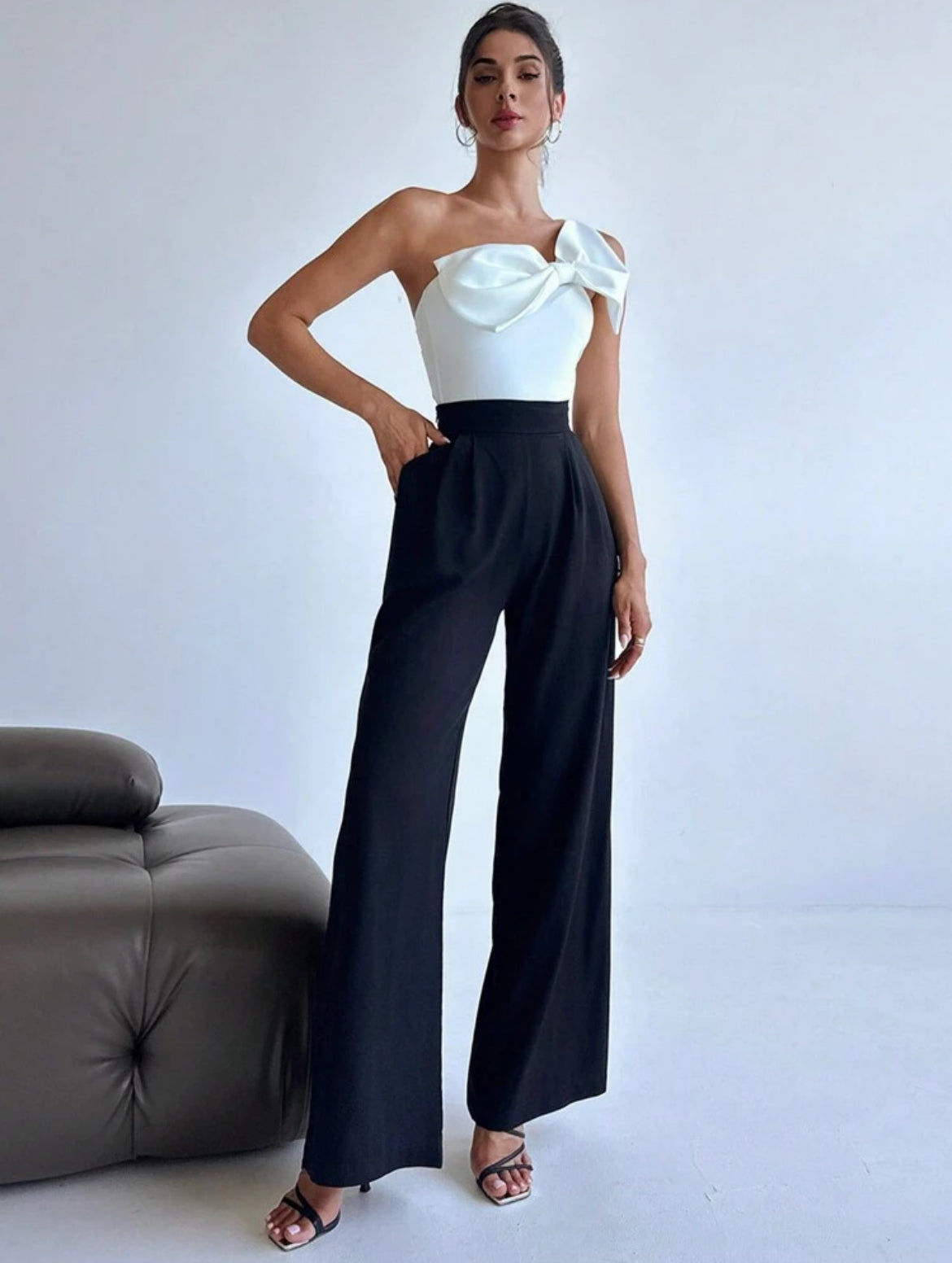 Body blanco con dulce toque de moño elegante M25ÑW01