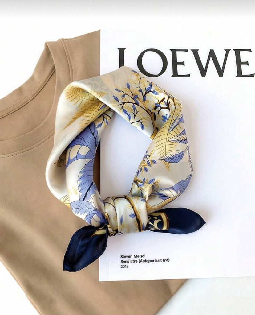 Pañuelo cuadrado con estampado O25WC06