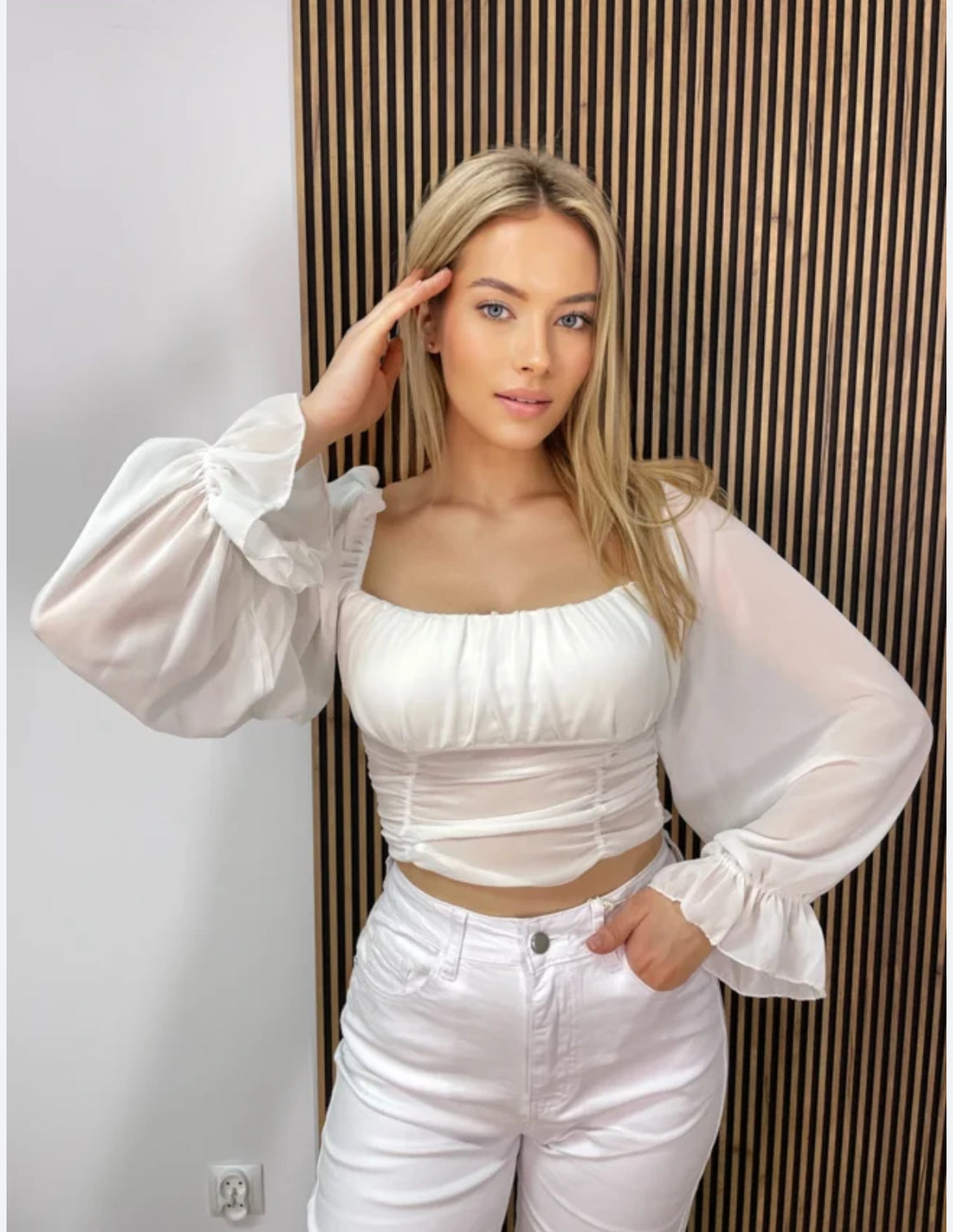 Blusa de manga larga blanca J25SB04