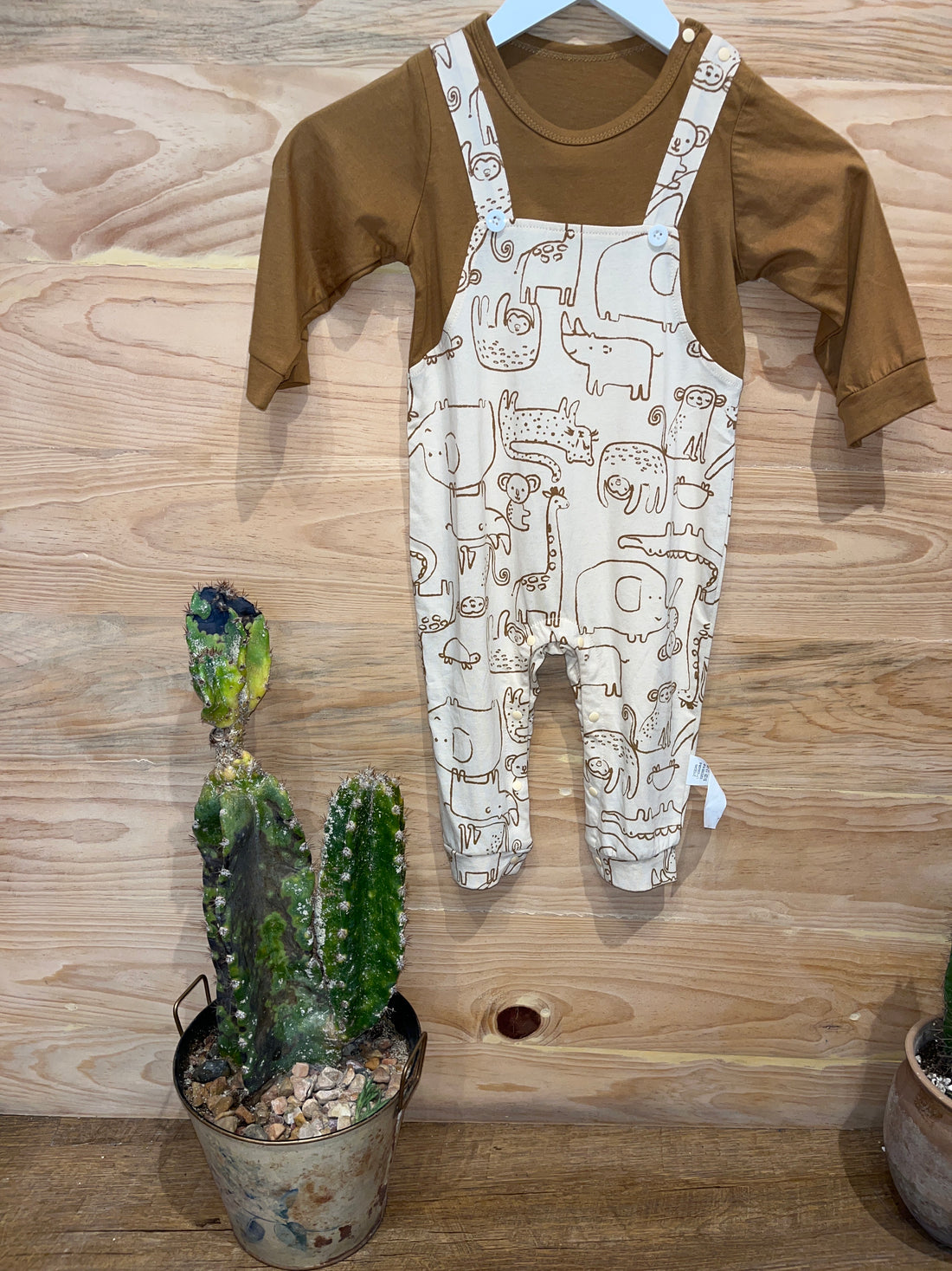 Niño mono con estampado de dibujos animados AG01 ￼