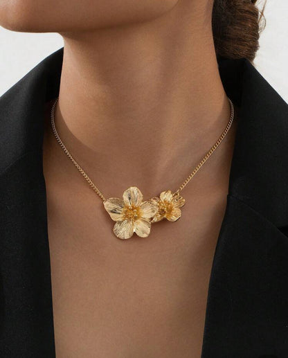 Collar Pareja de Pétalos Zinc. AG25TT05