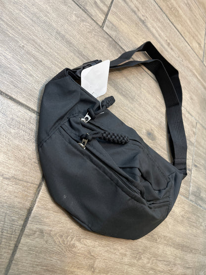 Al Hombro y Con Estilo Bolsa de Pecho. F25NX010
