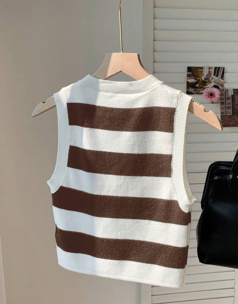 Blusa de puntos sin mangas de cuello redondo A25PI06
