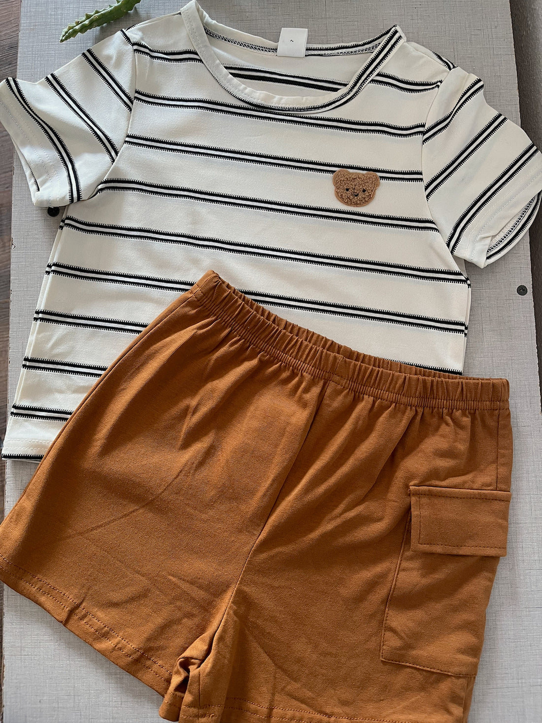 Conjunto de short para niño J25SE01