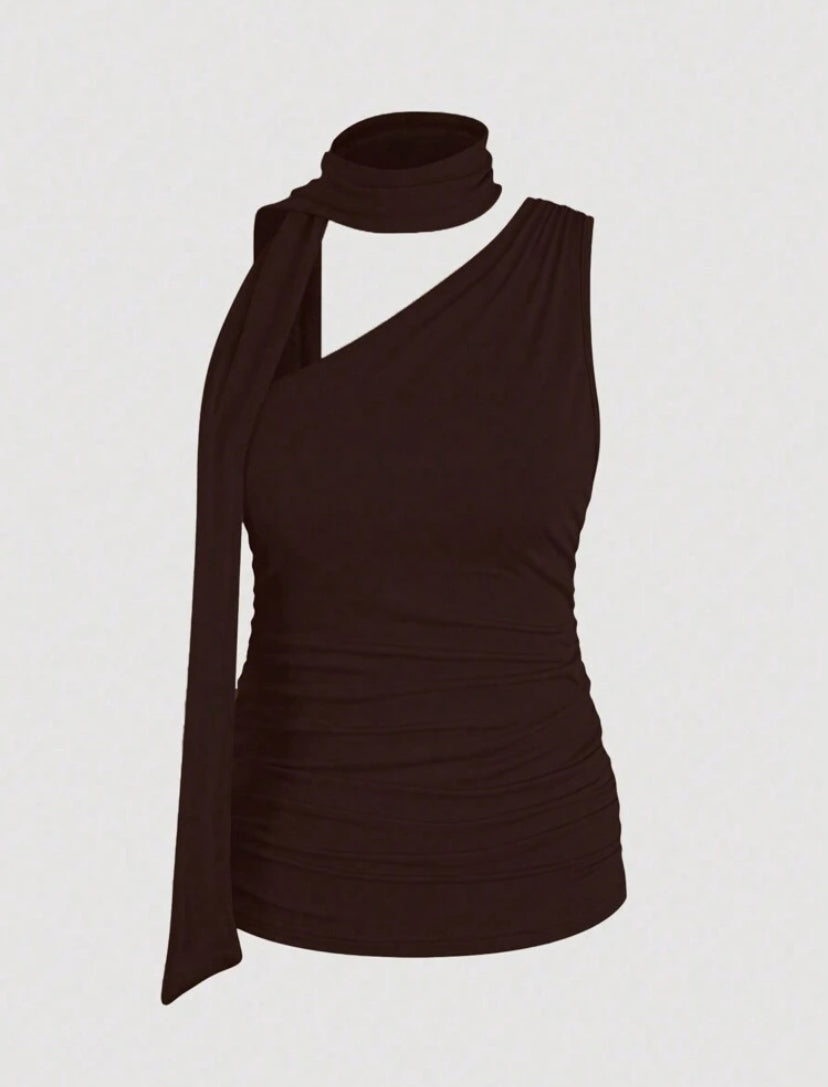 CAMISETA DE TIRANTES CON DISEÑO ELEGANTE A26BB01