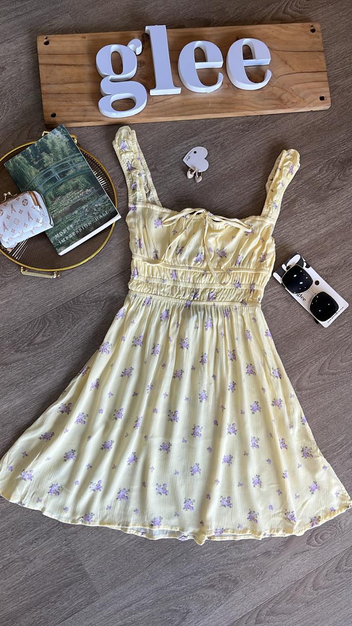 Giro Tropical vestido de tirantes con estampado de flores lilas. J25RY02