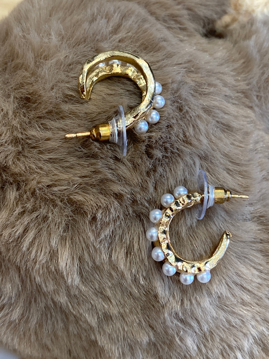 Joyas del Océano Pendientes con Detalles de Perlas Z. F25MY04