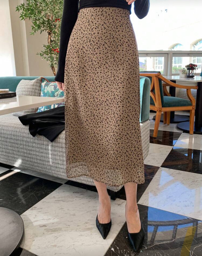 Falda con estampado de leopardo E26XK09