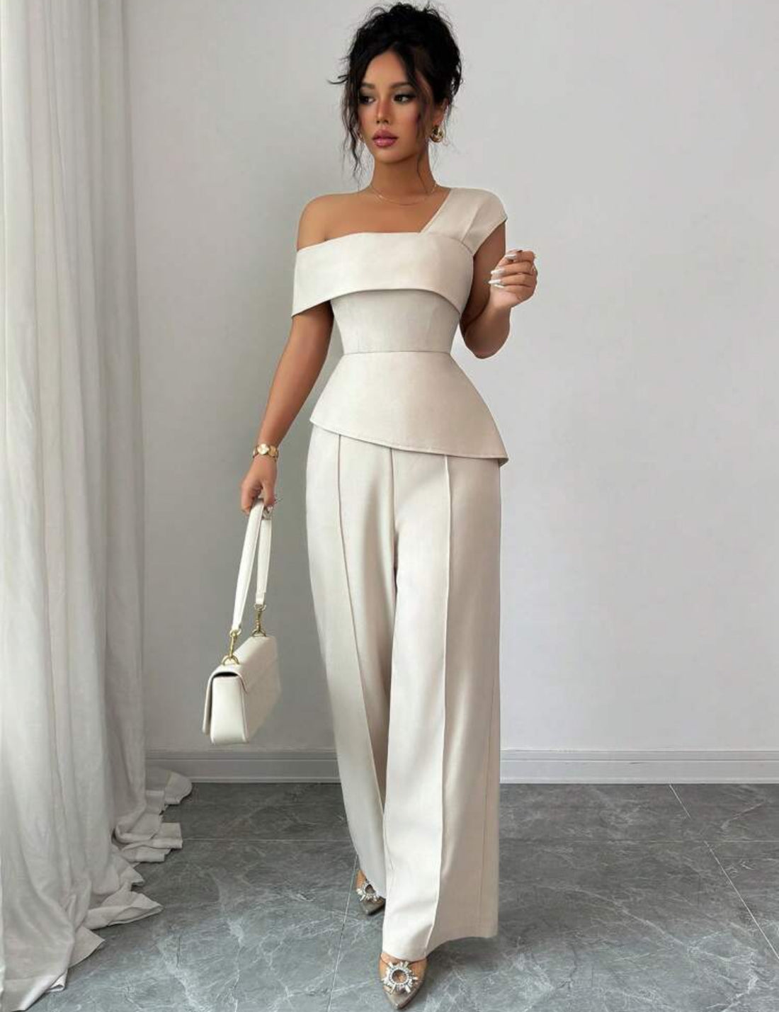 Mono elegante asimétrico S25UZ01