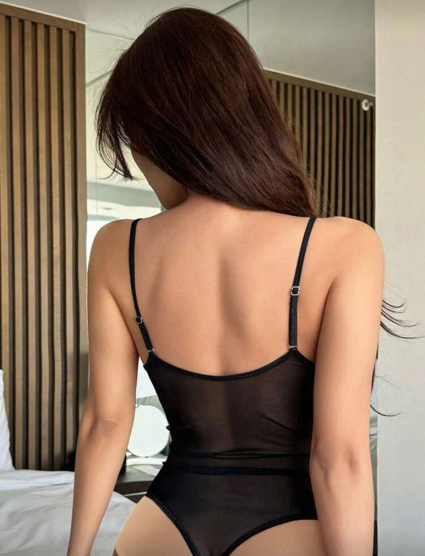 Body con cuello V E26XU010