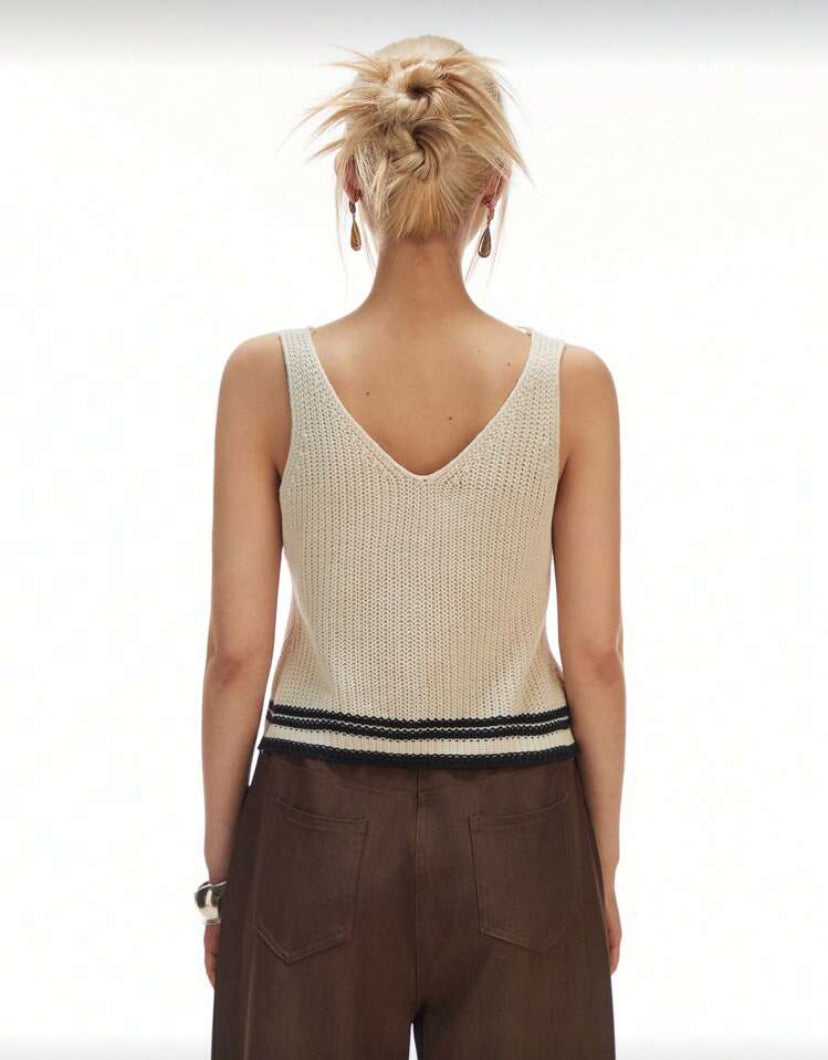 Suéter de punto sin mangas O25VY010