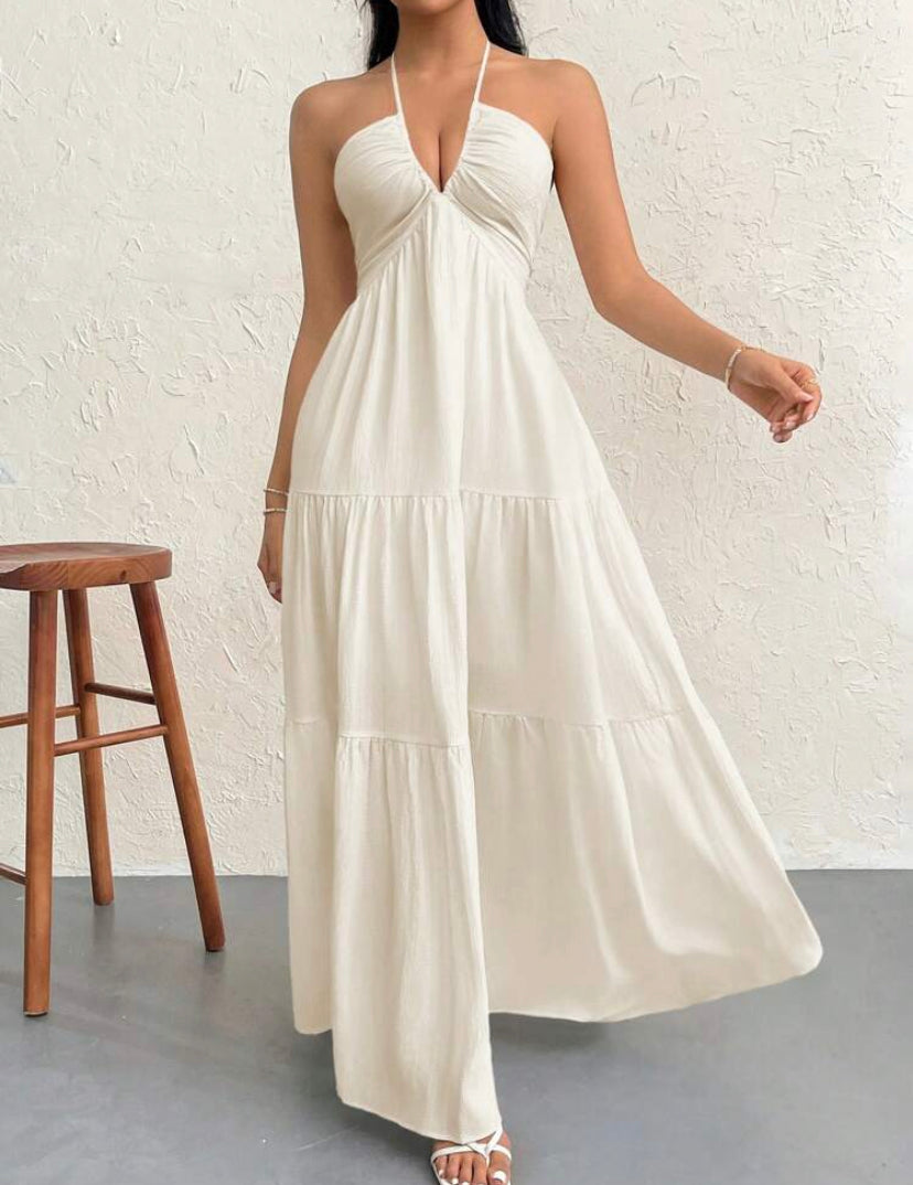 Arena Dorada Vestido de gasa sin espalda con cuello halter M25PB05