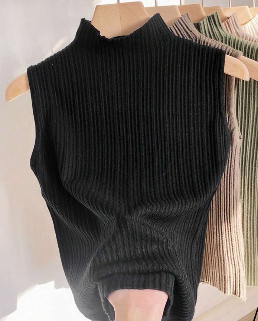 Camiseta de punto con cuello acanalado negro A25PG07
