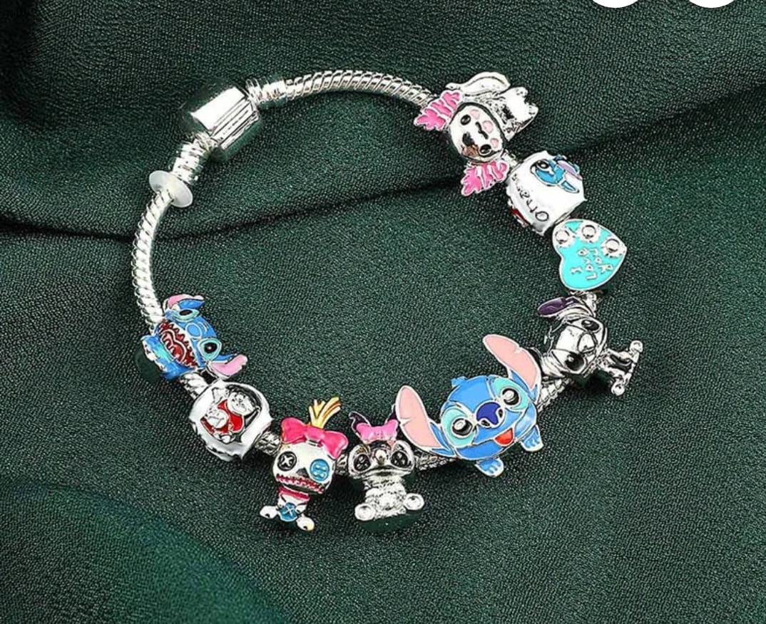 Pulsera con Charms de Stitch F25MU010