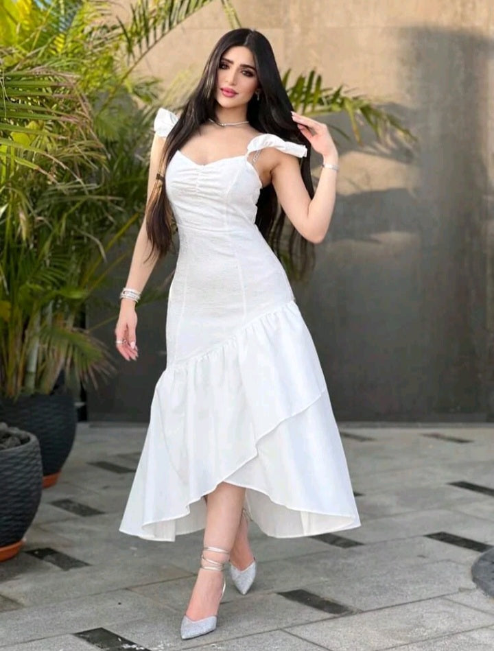 Vestido Ribete con Fruncido Delantero EZ09