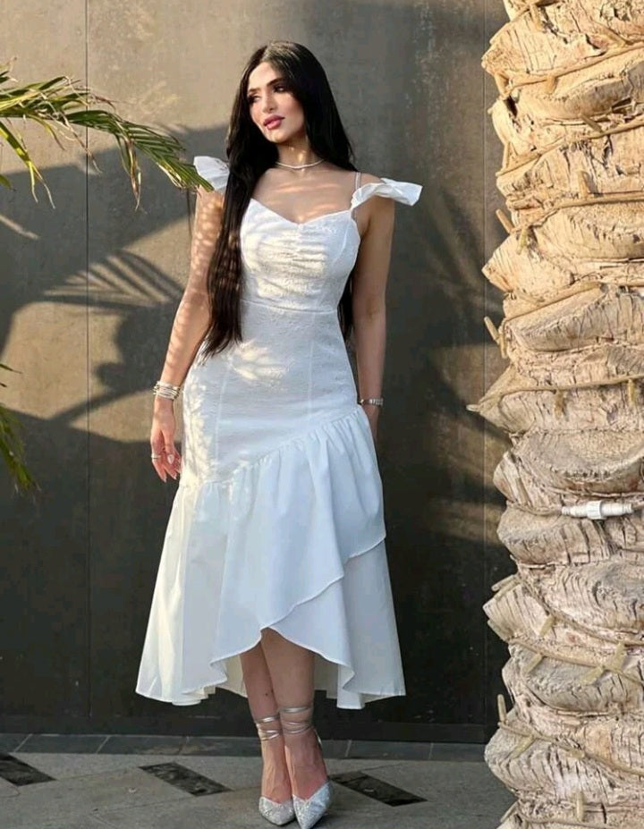 Vestido Ribete con Fruncido Delantero EZ09