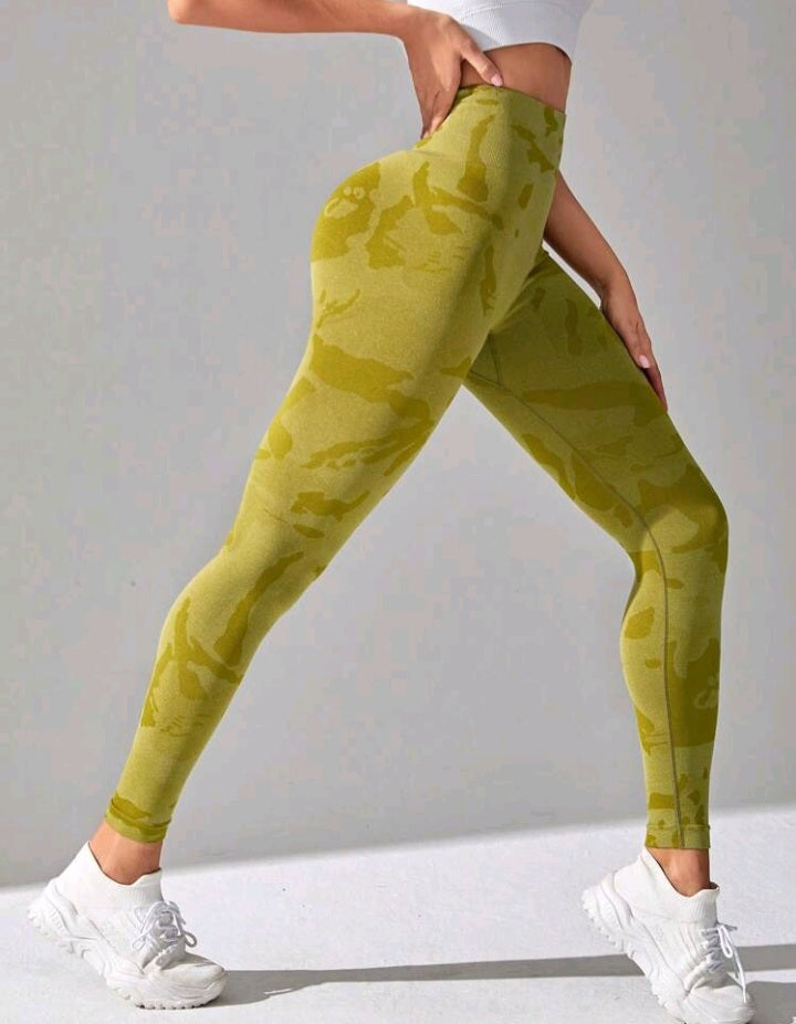 Leggings Deportivos con Estampado de Camuflaje EL02