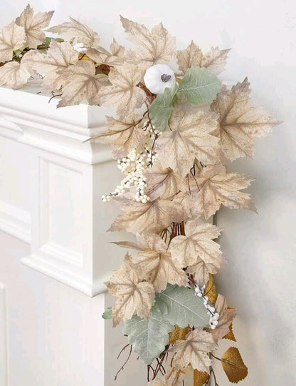 Guirnalda de Hojas de Arce para Decoración de Otoño GE08