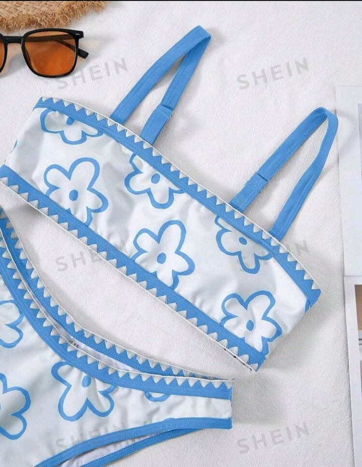 Traje de Baño con Estampado Floral GO08