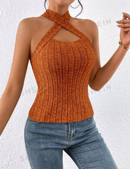 Top con Tira Cruzada de Cuello Halter (943)