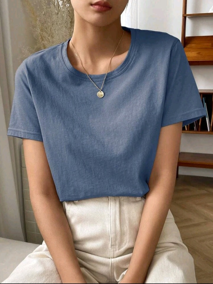 Camiseta Básica de Cuello Redondo HV01