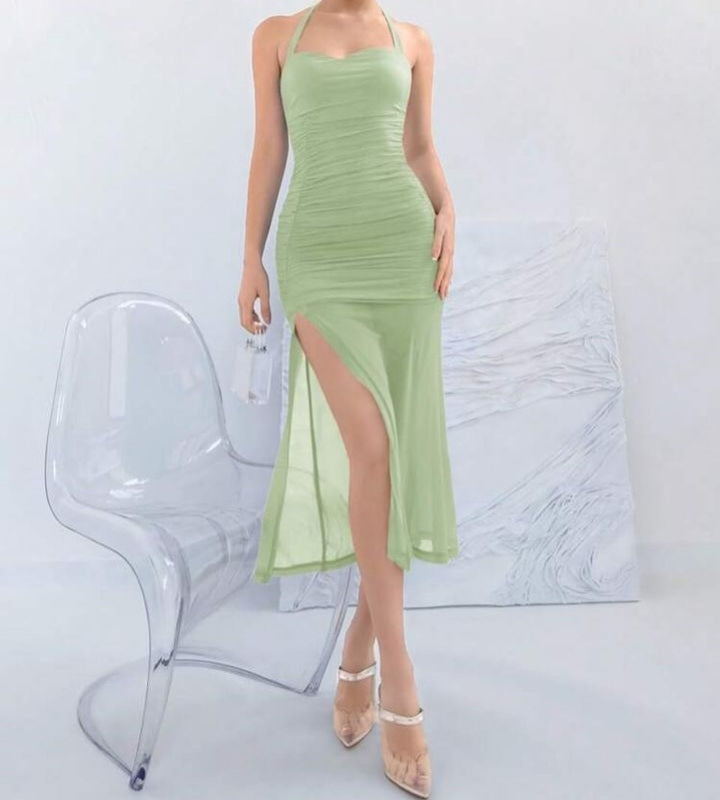 Vestido de Cuello Halter con Pliegues IA01