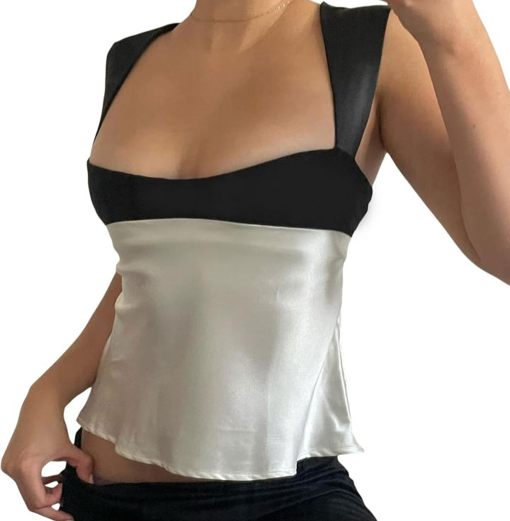 CAMISOLA DE SATÉN ESCOTE CORAZÓN MY26AI03