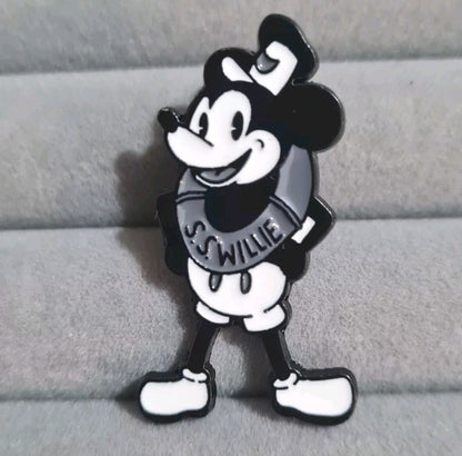 Broche Blanco y Negro de Mickey Mouse JV04