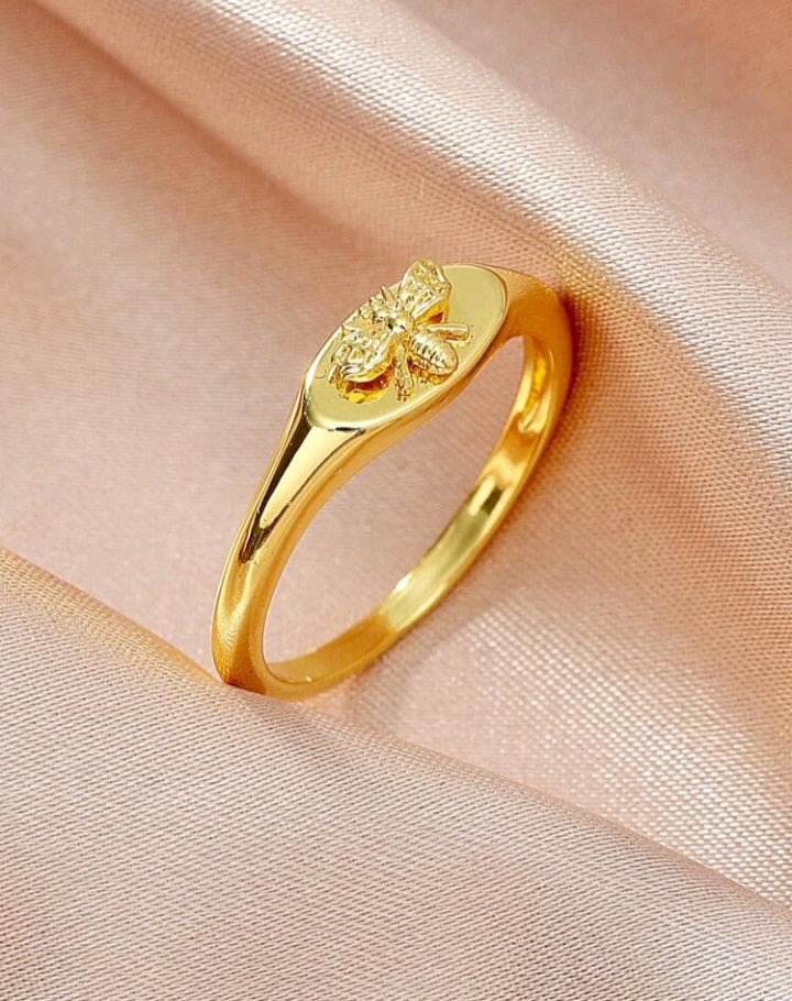 Anillo de Abeja Minimalista KU07