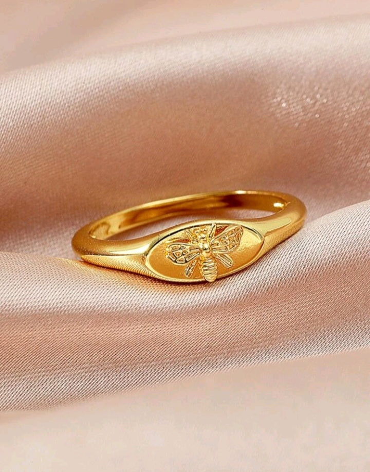 Anillo de Abeja Minimalista KU07