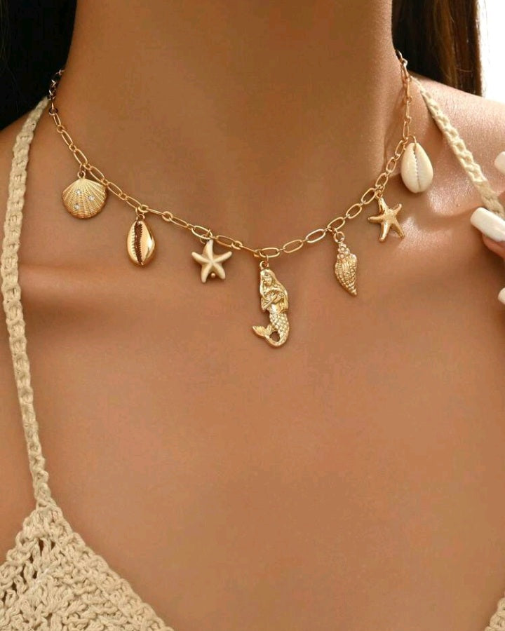 Collar con Colgantes Múltiples de Conchas y Estrellas de Mar KW05