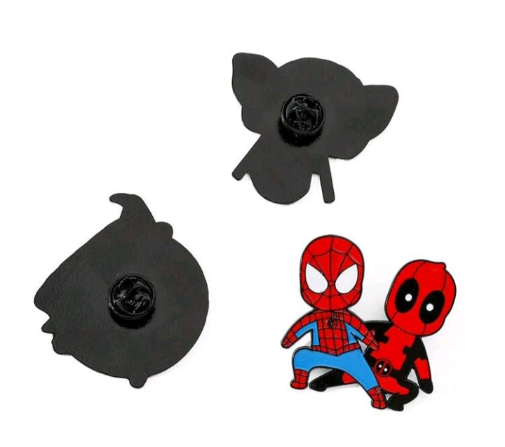 Broche de Deadpool y Spider-Man LE04