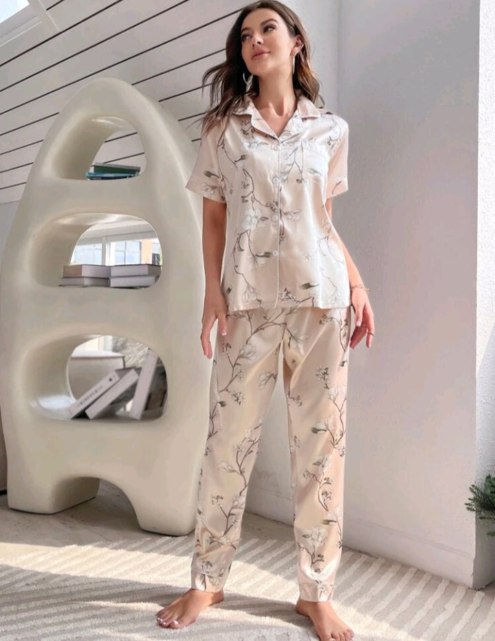 Pijama con Estampado Floral BI05