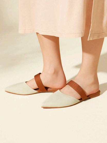 Zapatos Puntiagudos con Bloques de Color J25MA03