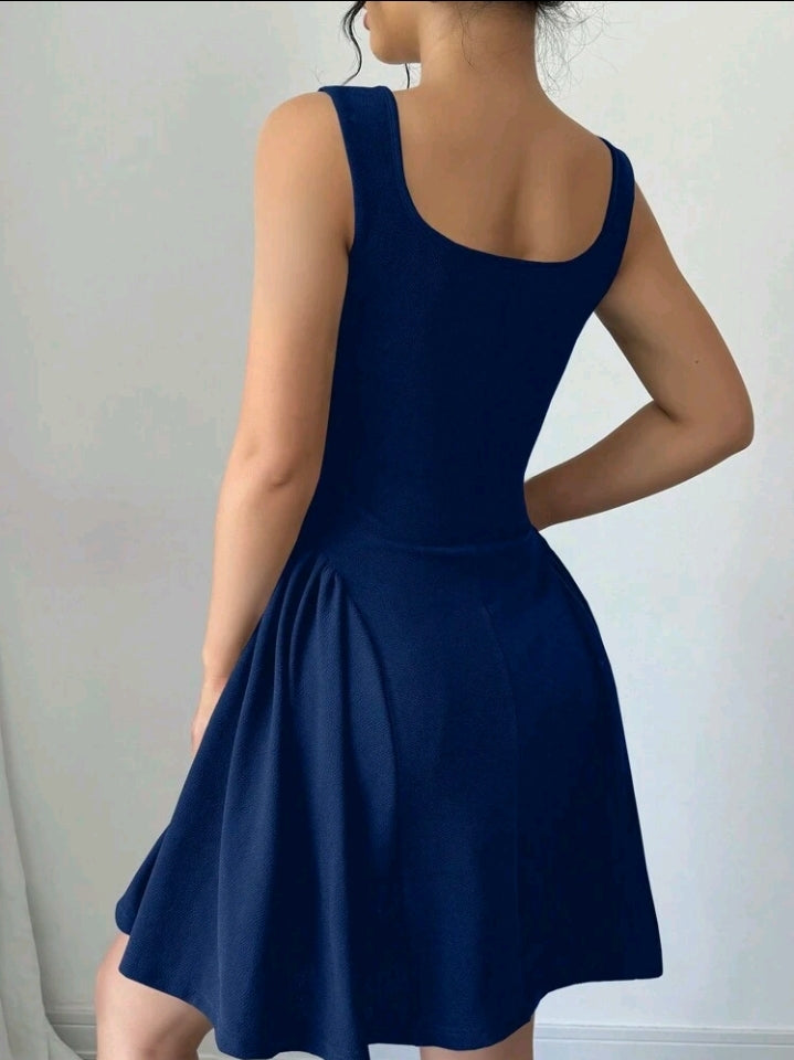 Vestido con Ruches y Bajo en Línea A MA07