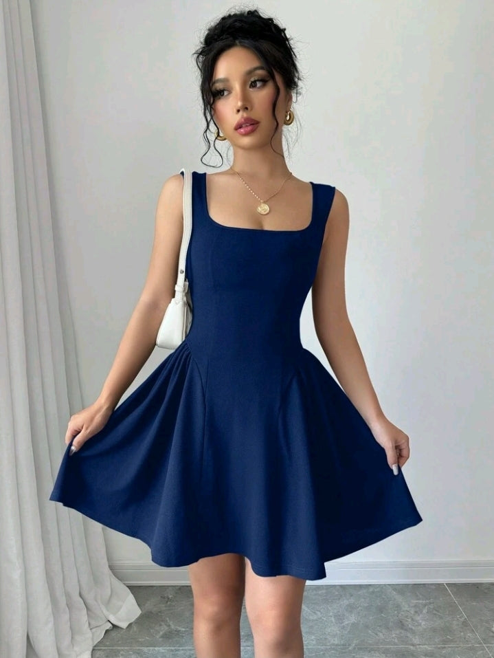 Vestido con Ruches y Bajo en Línea A MA07