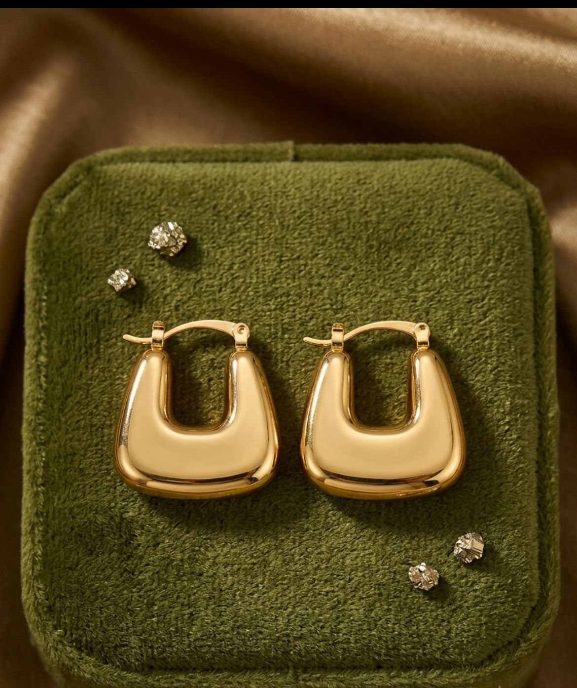 ARETES CURVA DORADA MY26AM05