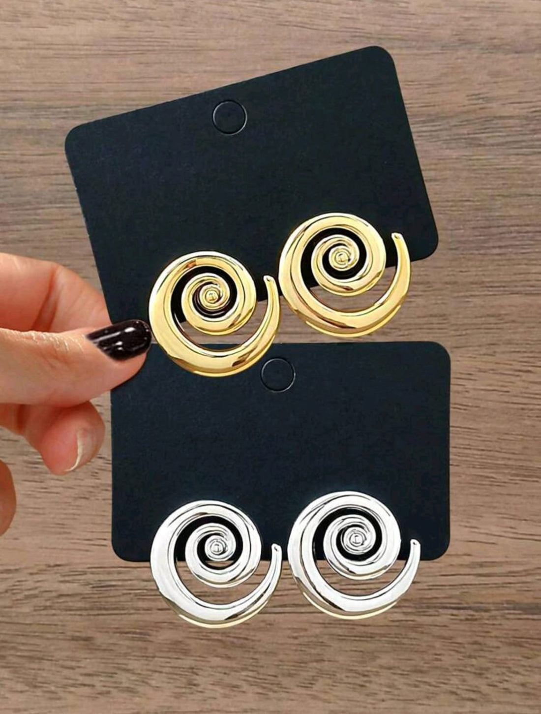 Aura de estilo pendientes con diseño de remolino AC F25ÑC09