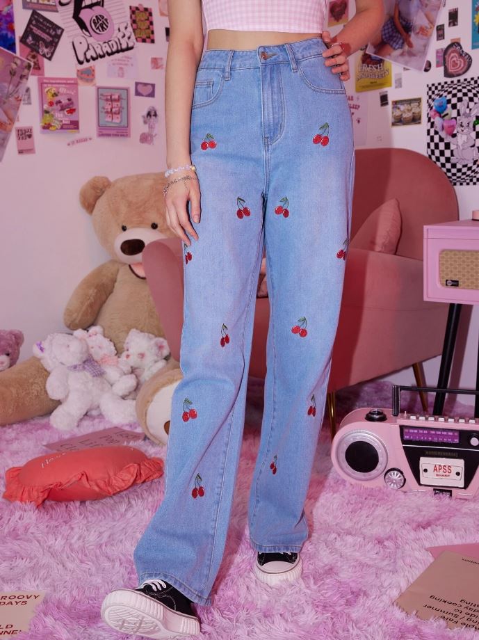 Vaqueros con Bordado de Cereza FX08