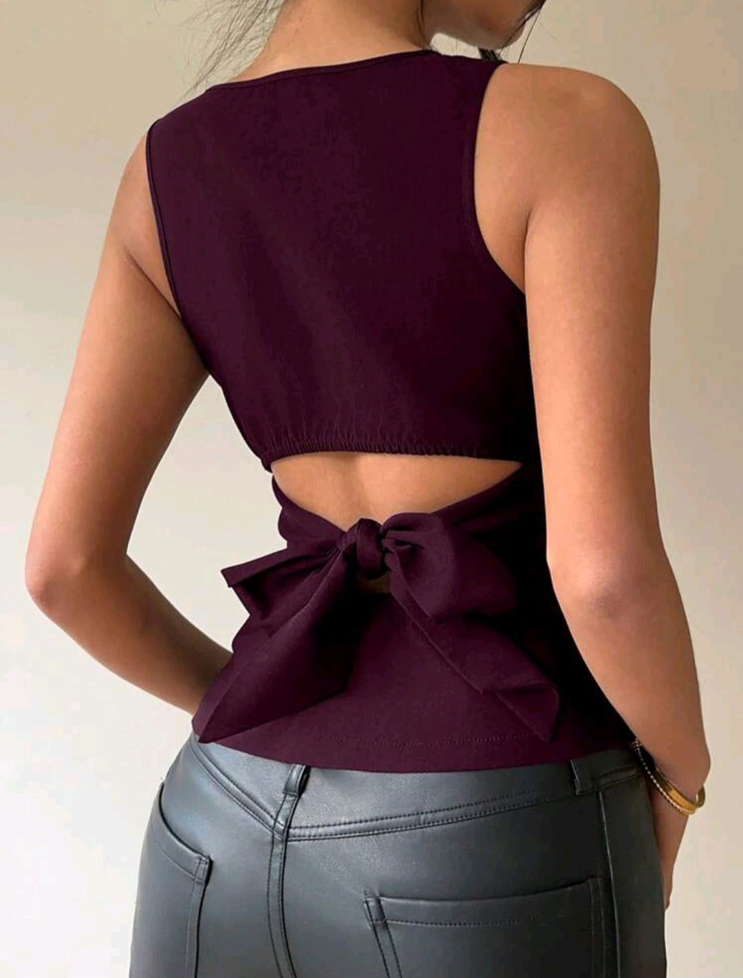BLUSA SIN MANGAS CON CUELLO MY26AD07