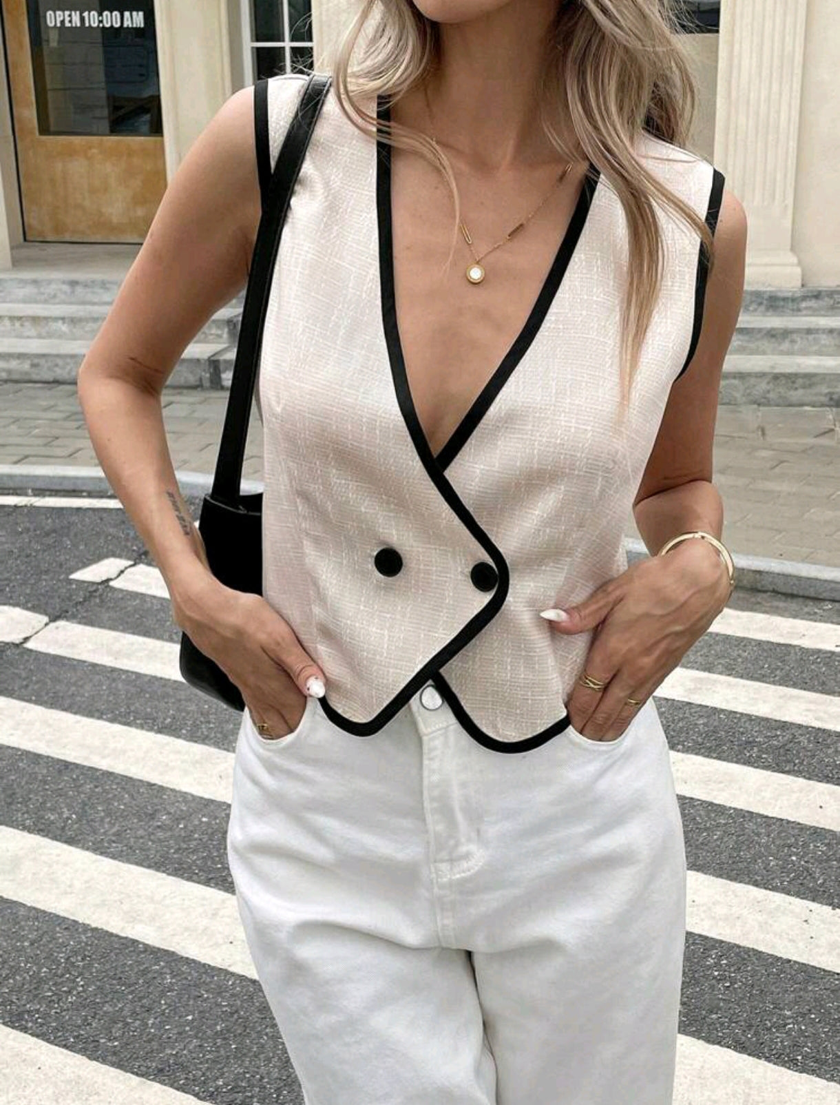 Chaleco de moda informal A25ÑY01