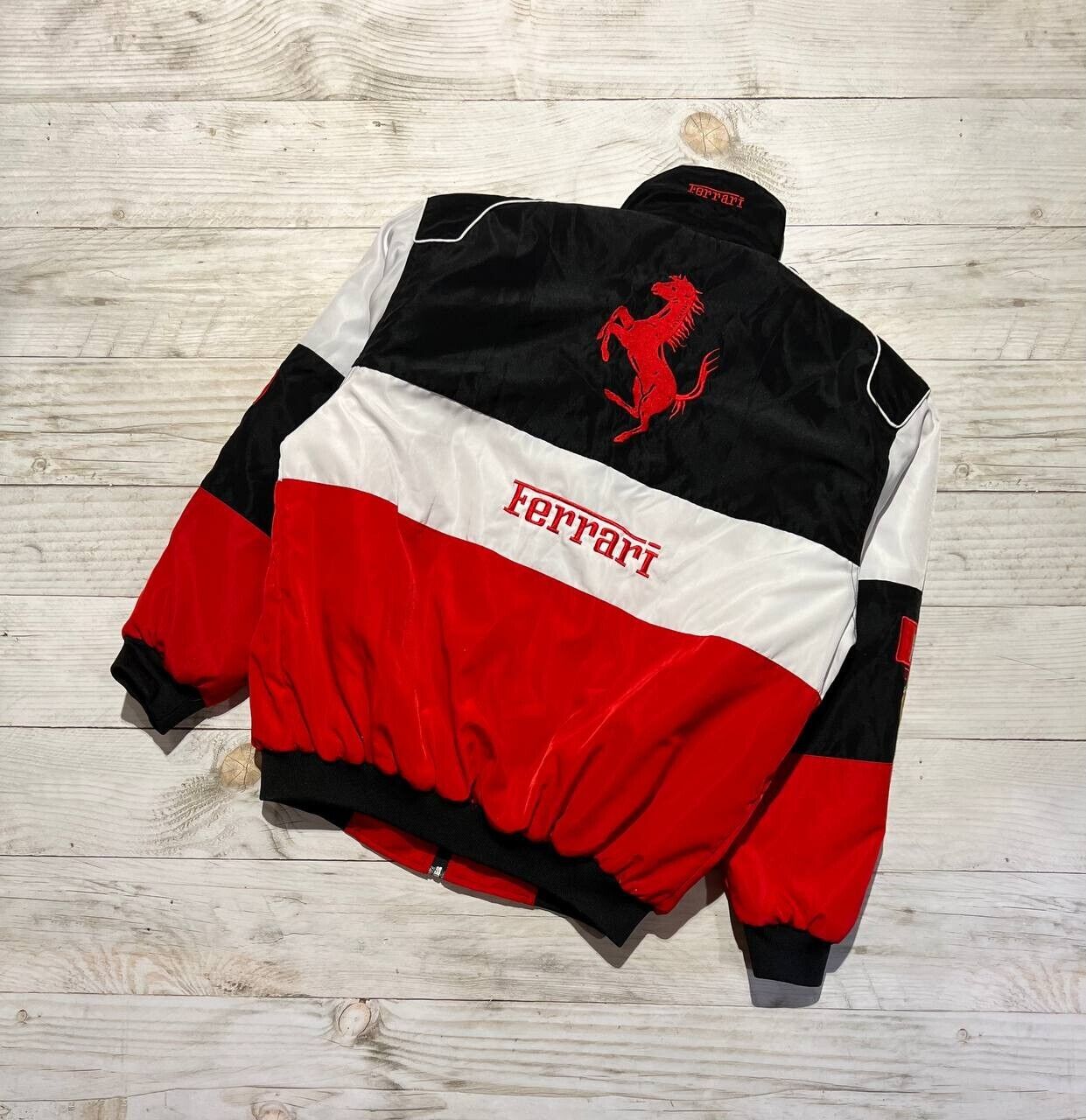 Chaqueta de la F1. S25VB09