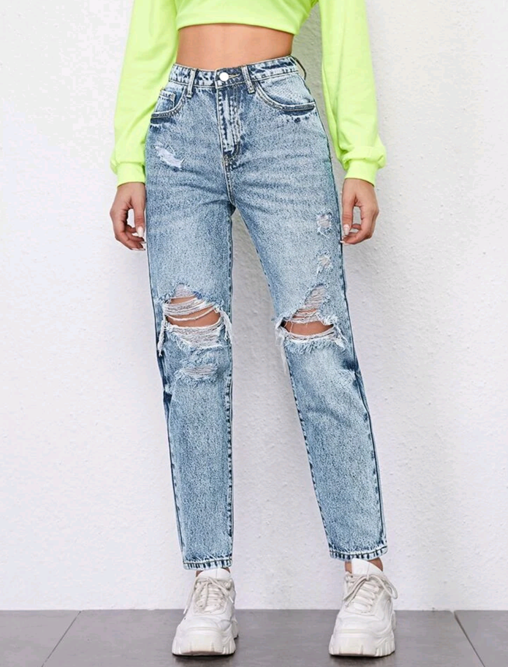 Jeans mom rotos de cintura alta CA03